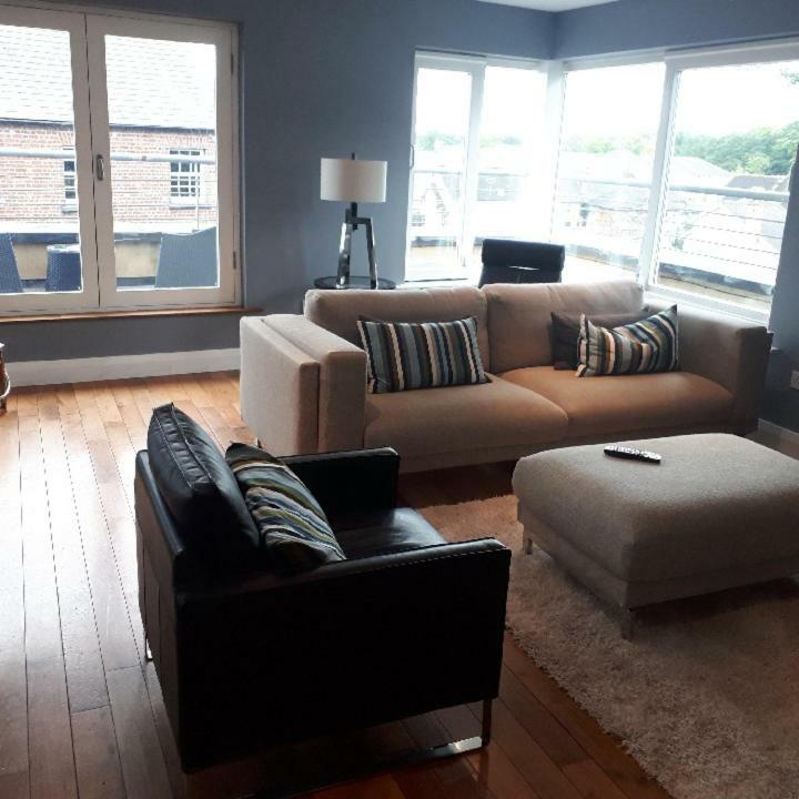 Luxurious Penthouse Apartment 1 , City Centre Kilkenny Exterior photo
